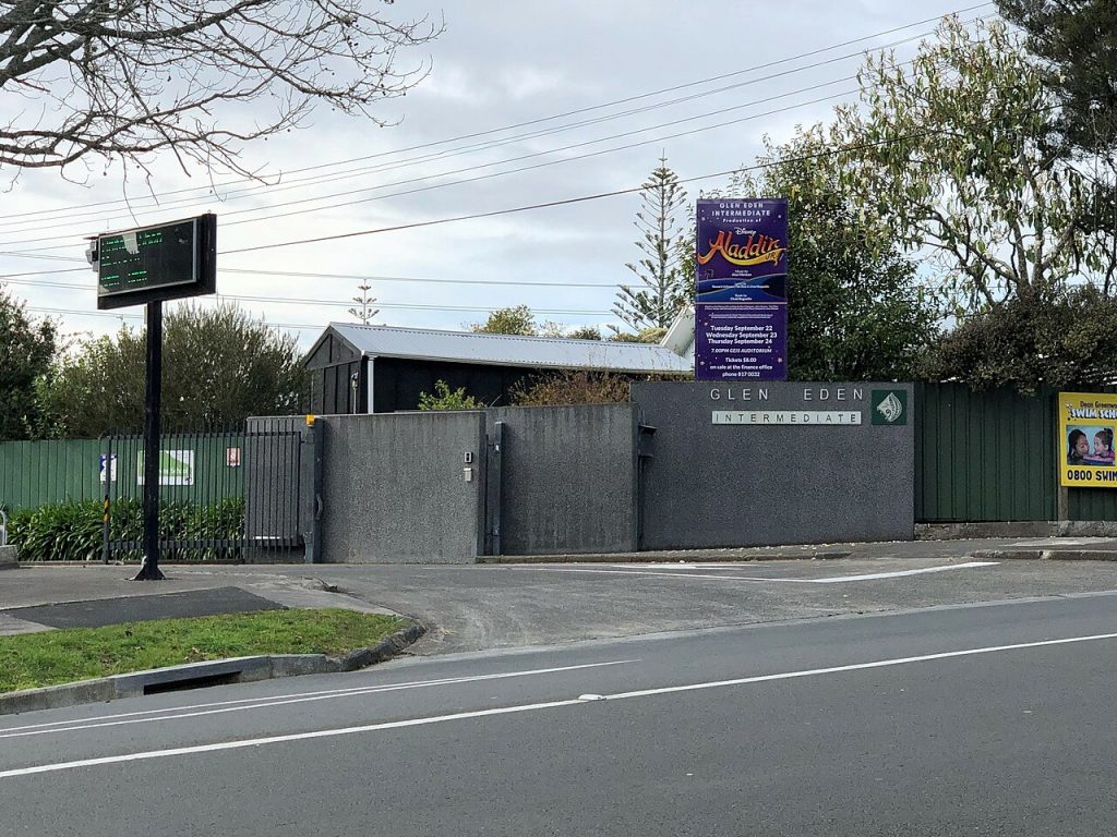 Explore Top Primary Schools in Waitākere Ranges: A Guide for Young Families